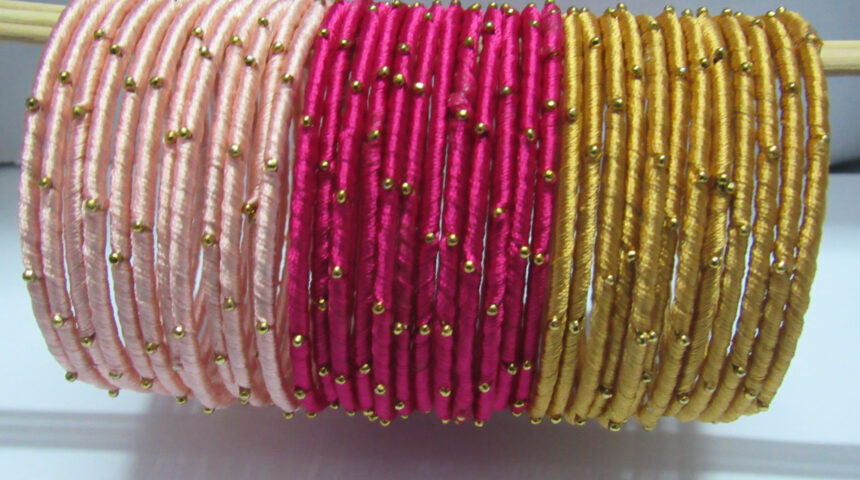 Metal Dotted Bangles